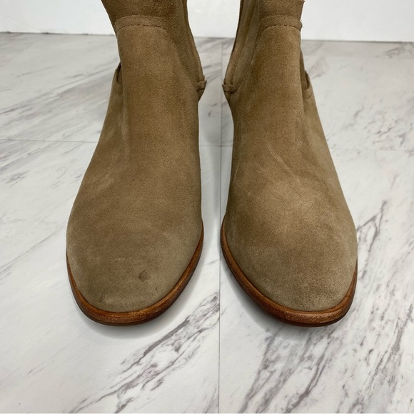 UGG Kingsburg Suede Stacked Heel Bootie 9 1/2 - Picture 11 of 15
